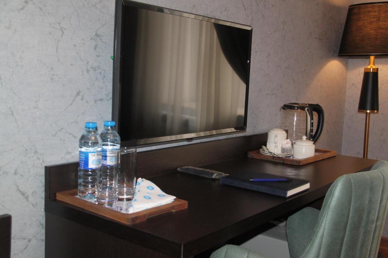 1883 Boutique Hotel Baky Esterno foto